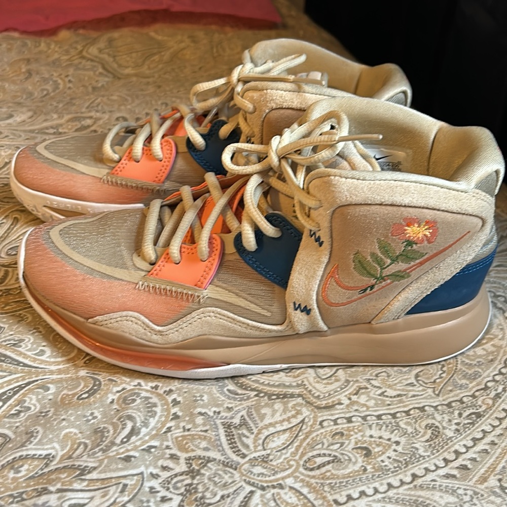 Nike Women's Sneakers - Beige, Orange, Blue